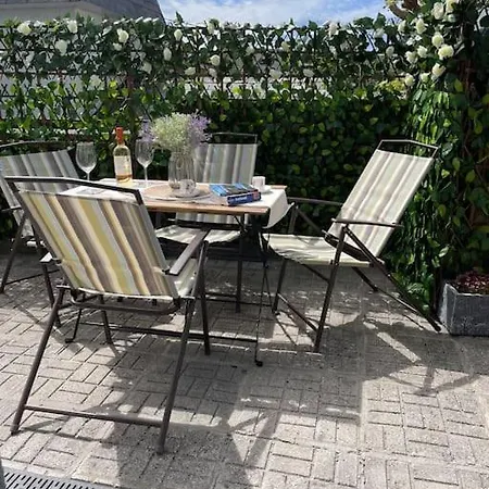 Villa Charming House On Taylors Hill With Free Parking