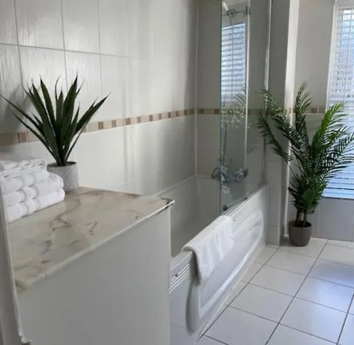 Charming House On Taylors Hill With Free Parking Villa Galway